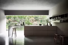 Outstanding Lightness